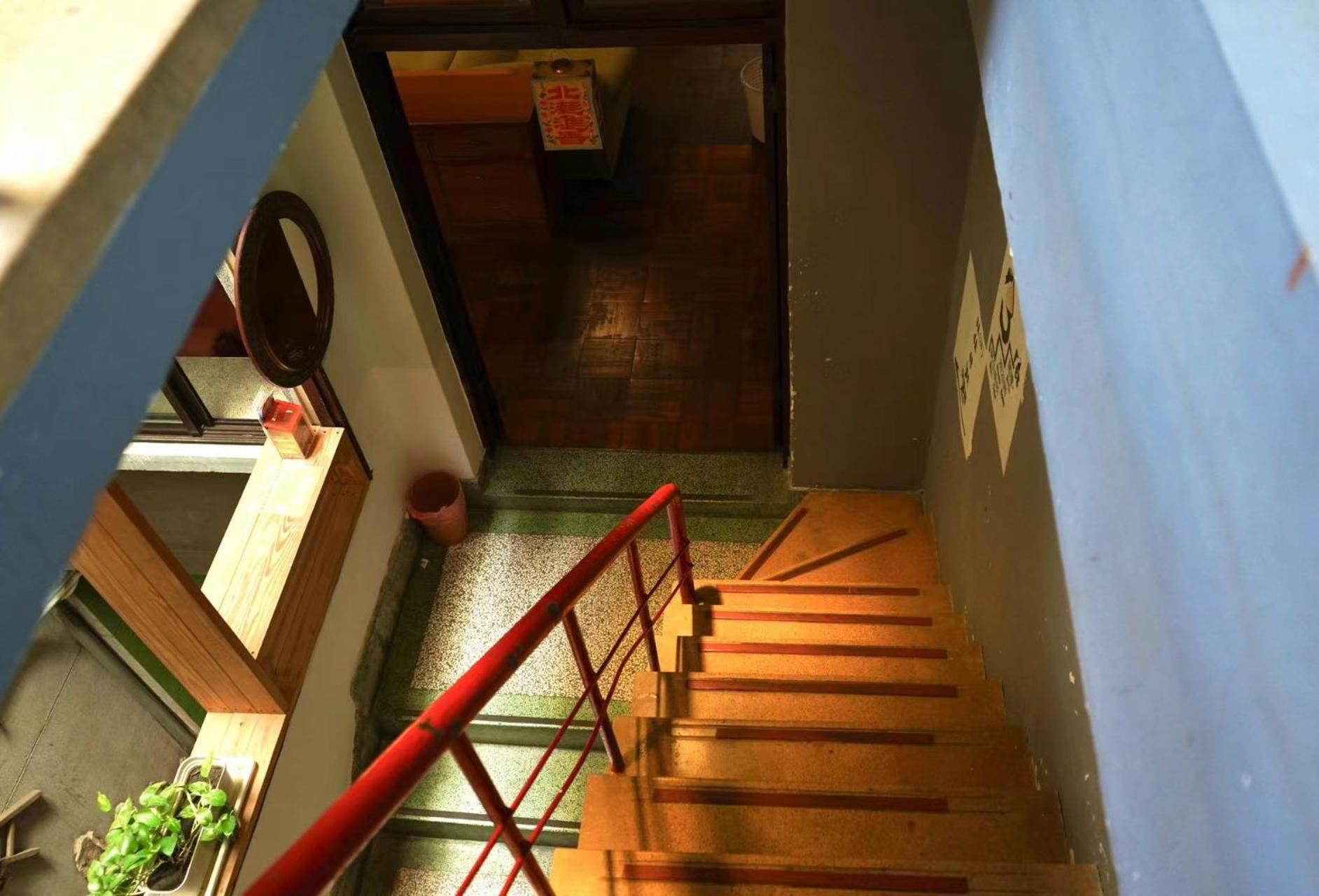 Fuqi Hostel - Yuanqi Tainan Bagian luar foto