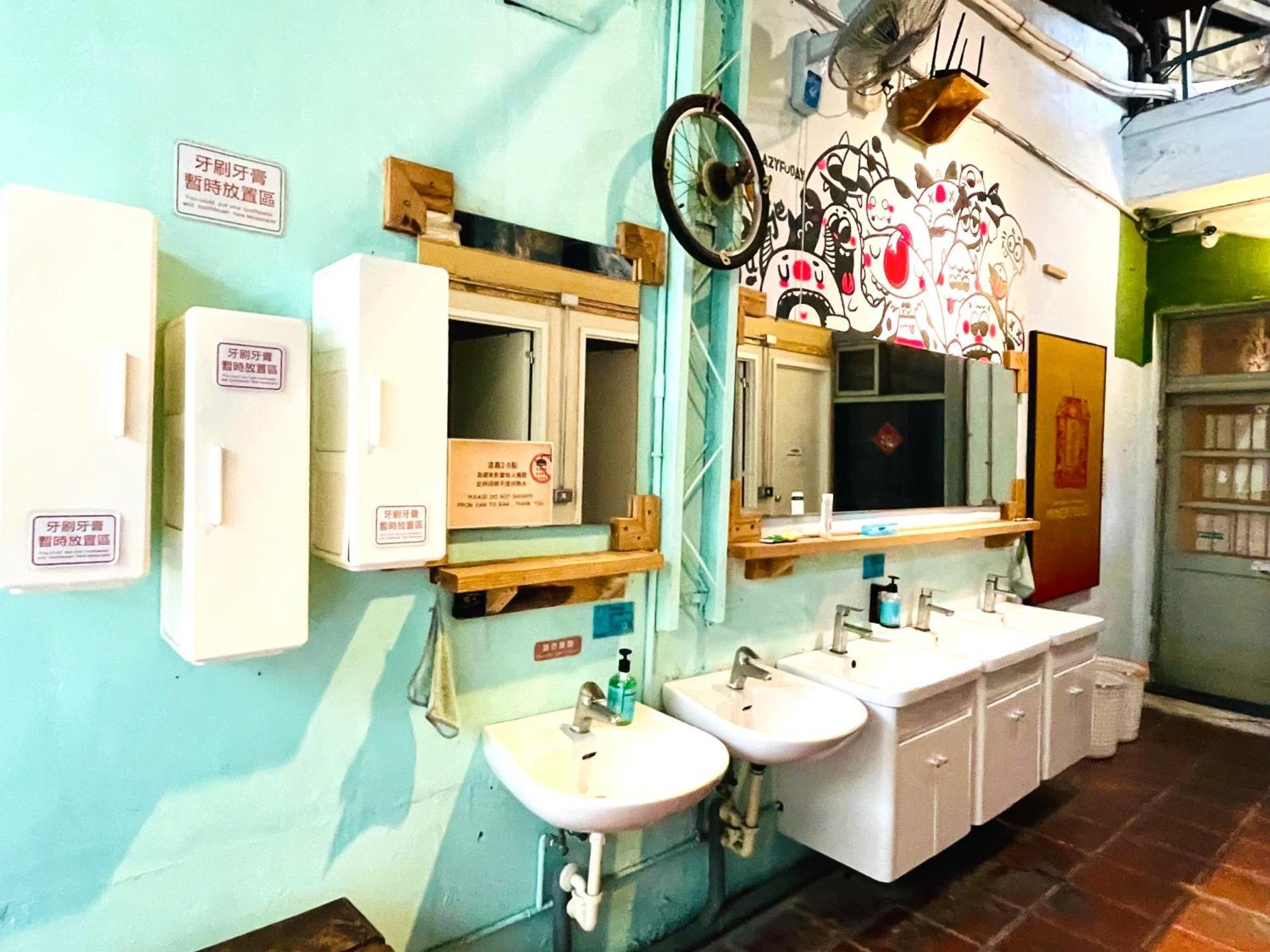 Fuqi Hostel - Yuanqi Tainan Ruang foto
